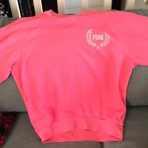 women’s crew neck